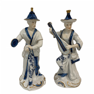 Vienna Woods Blue and White Figurine Pair Japan