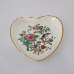 An Aynsley Pembroke heart-shaped bone china trinket dish.