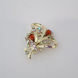 Beautiful vintage signed Coro brooch.