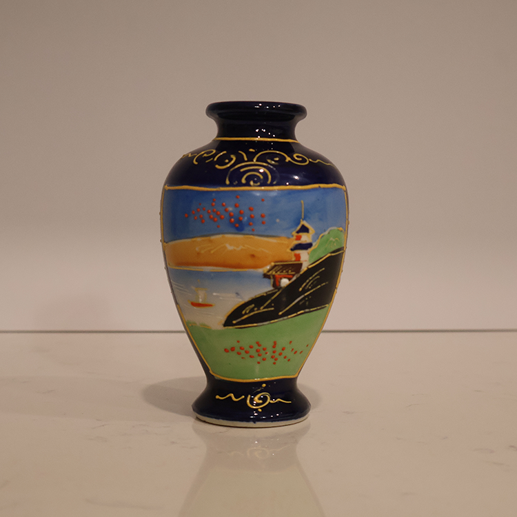Vintage Japanese Moriage Hand Painted 4.75" Bud Vase