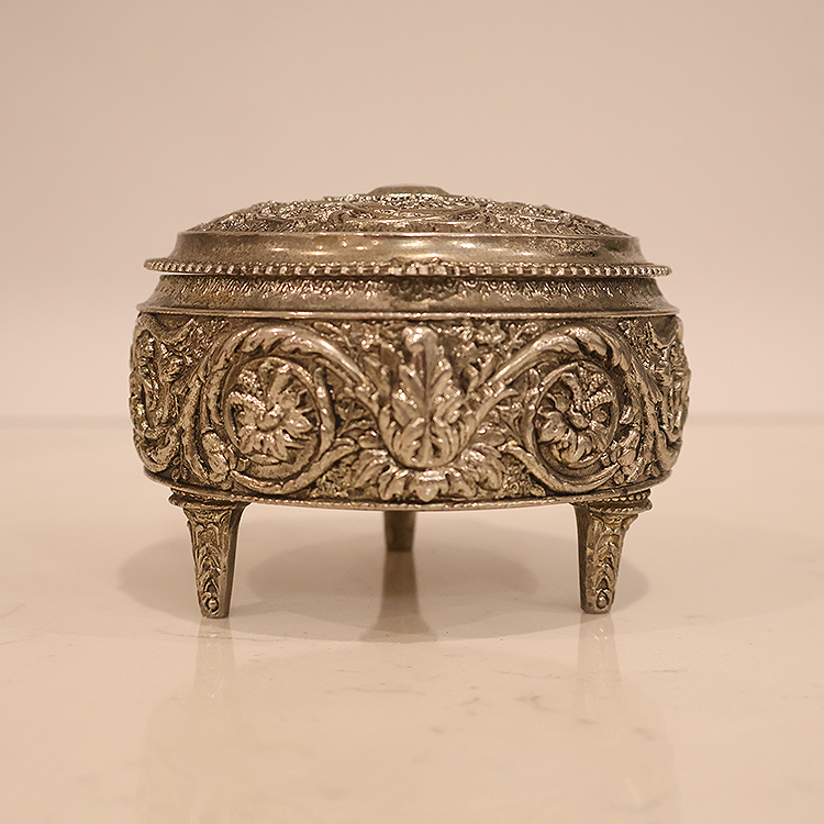 Vintage footed trinket jewelry box.